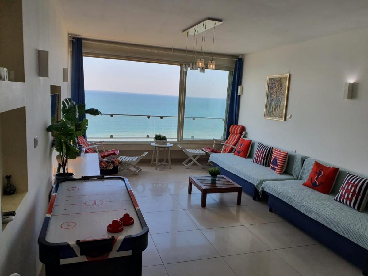 Magic On The Sea-Suites With A Private Jacuzzi And A Private Sea View Netanya Eksteriør billede