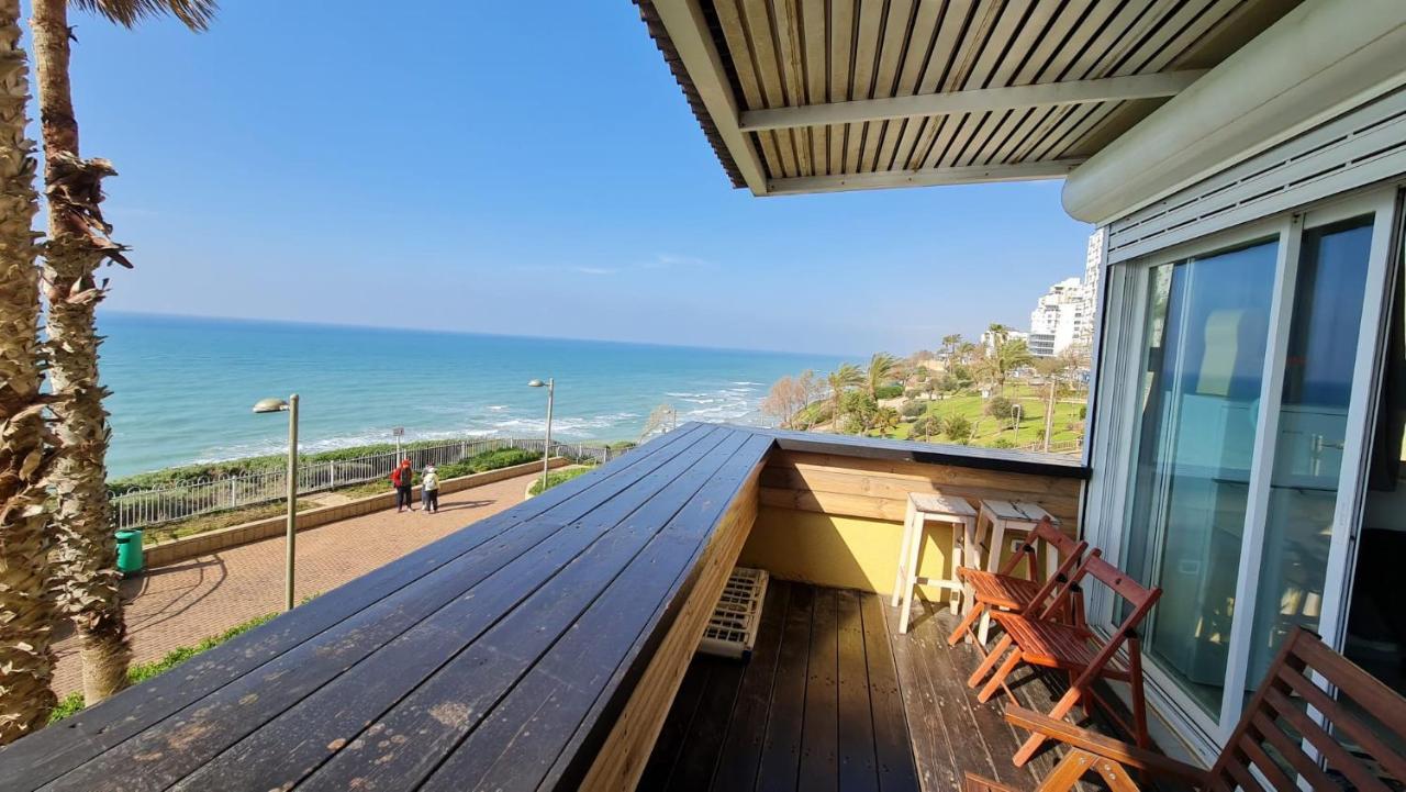 Magic On The Sea-Suites With A Private Jacuzzi And A Private Sea View Netanya Eksteriør billede