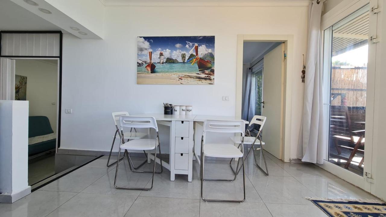 Magic On The Sea-Suites With A Private Jacuzzi And A Private Sea View Netanya Eksteriør billede