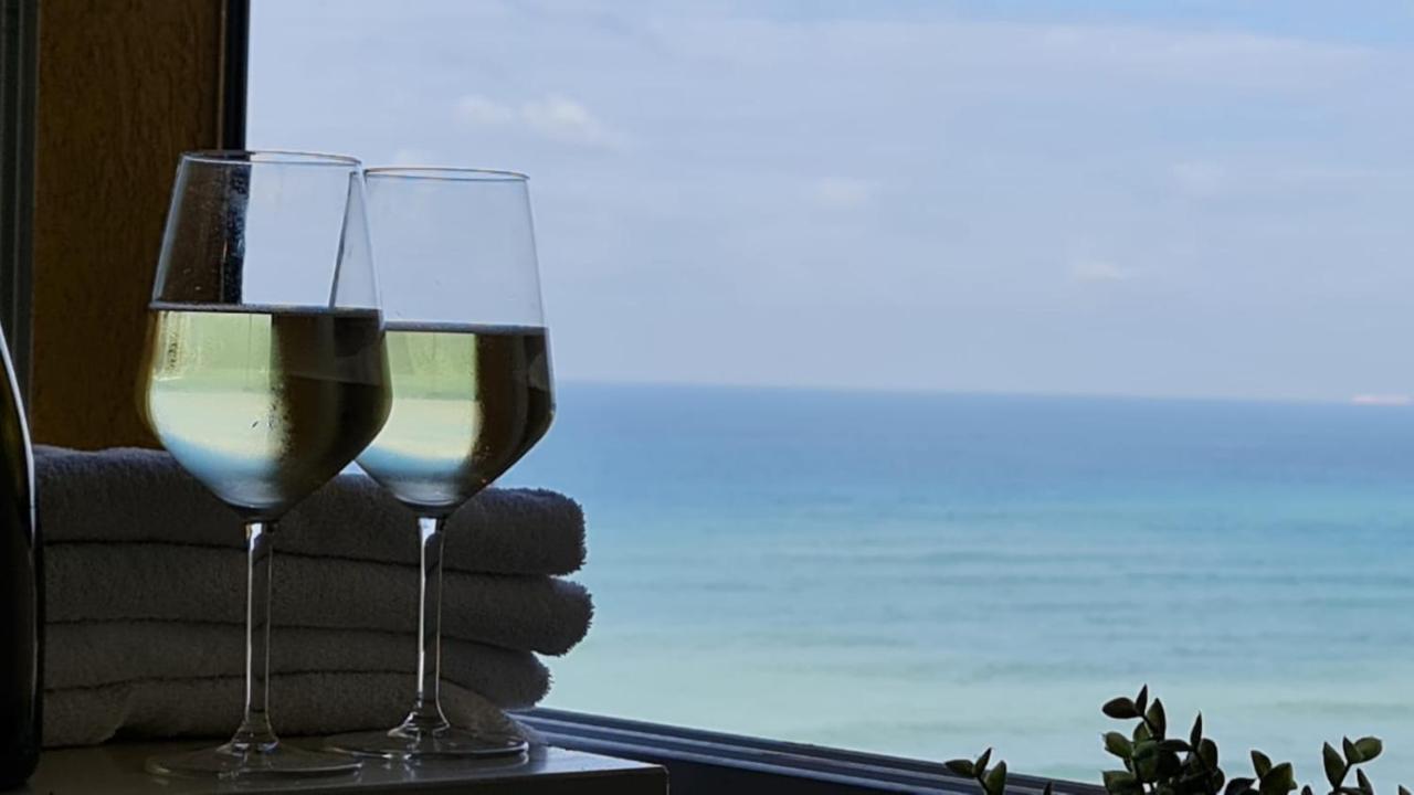 Magic On The Sea-Suites With A Private Jacuzzi And A Private Sea View Netanya Eksteriør billede