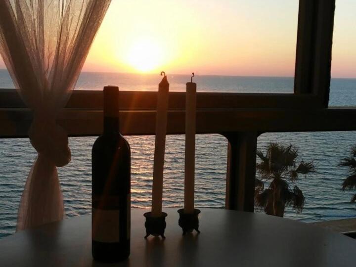 Magic On The Sea-Suites With A Private Jacuzzi And A Private Sea View Netanya Eksteriør billede